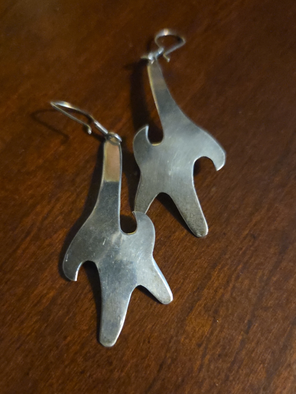 9.25 Silver Guitar-Shaped Dangle Earrings - Sleek Women's Jewelry